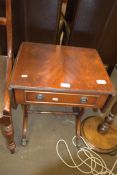 SMALL MAHOGANY VENEERED DROP LEAF OCCASIONAL TABLE ON SWEPT LEGS WITH BALL AND CLAW FEET, 46CM WIDE