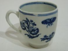 18th century English porcelain cup with printed design in Worcester style, possibly Lowestoft, 6cm