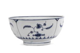 Lowestoft porcelain bowl decorated in bright tones of blue with the Meissen Immortelle pattern,