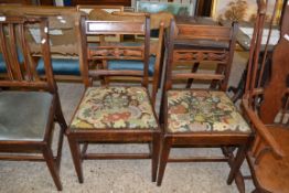 PAIR OF 19TH CENTURY MAHOGANY DINING CHAIRS WITH TAPESTRY UPHOLSTERED SEATS