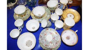 MIXED LOT OF FLORAL DECORATED TEA WARES TO INCLUDE COLCLOUGH ETC