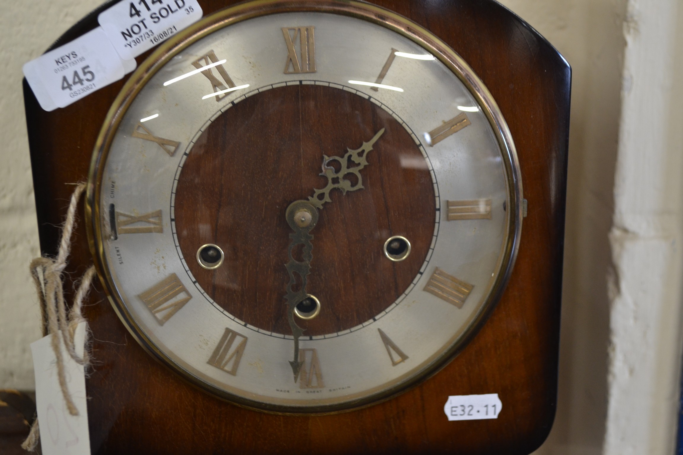 EARLY 20TH CENTURY GRANDMOTHER CLOCK IN WALNUT VENEERED CASE, 134CM HIGH - Image 2 of 2