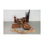 VARIOUS MIXED WOODEN WARES TO INCLUDE PLACE MATS, TURNED MODEL CAT, MODEL LIZARDS ON A BRANCH, A