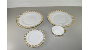 QTY OF ROYAL CROWN DERBY HERALDIC PATTERN TEA AND DINNER WARES