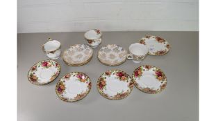 QTY OF ROYAL ALBERT OLD COUNTRY ROSE TEA AND TABLE WARES AND A QUANTITY OF ROYAL VALE TEA WARES