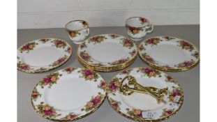 QTY OF ROYAL ALBERT OLD COUNTRY ROSE TEA WARES