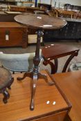 20TH CENTURY MAHOGANY WINE TABLE ON CIRCULAR BASE, 51CM HIGH