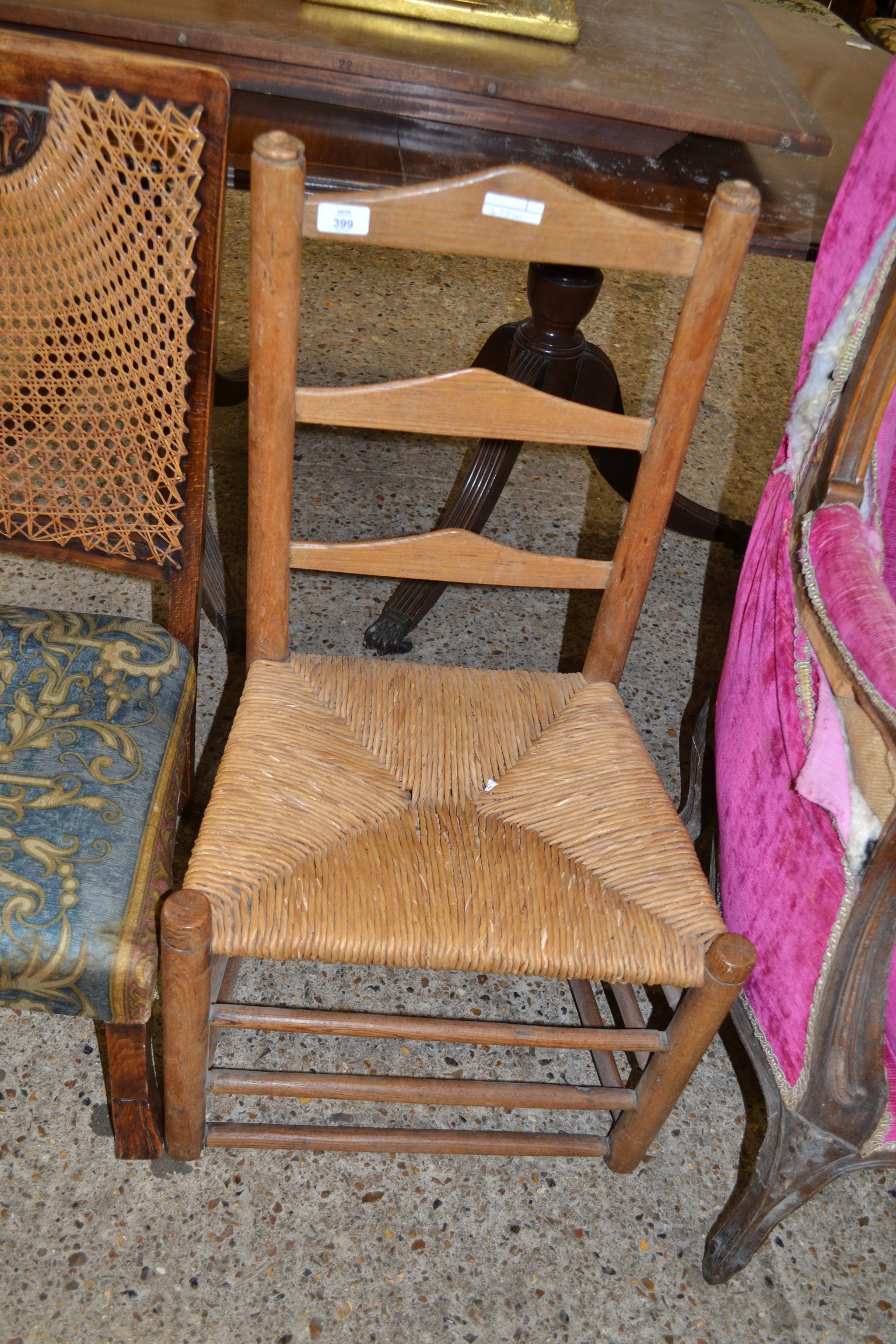 SINGLE RUSH SEAT LADDERBACK CHAIR