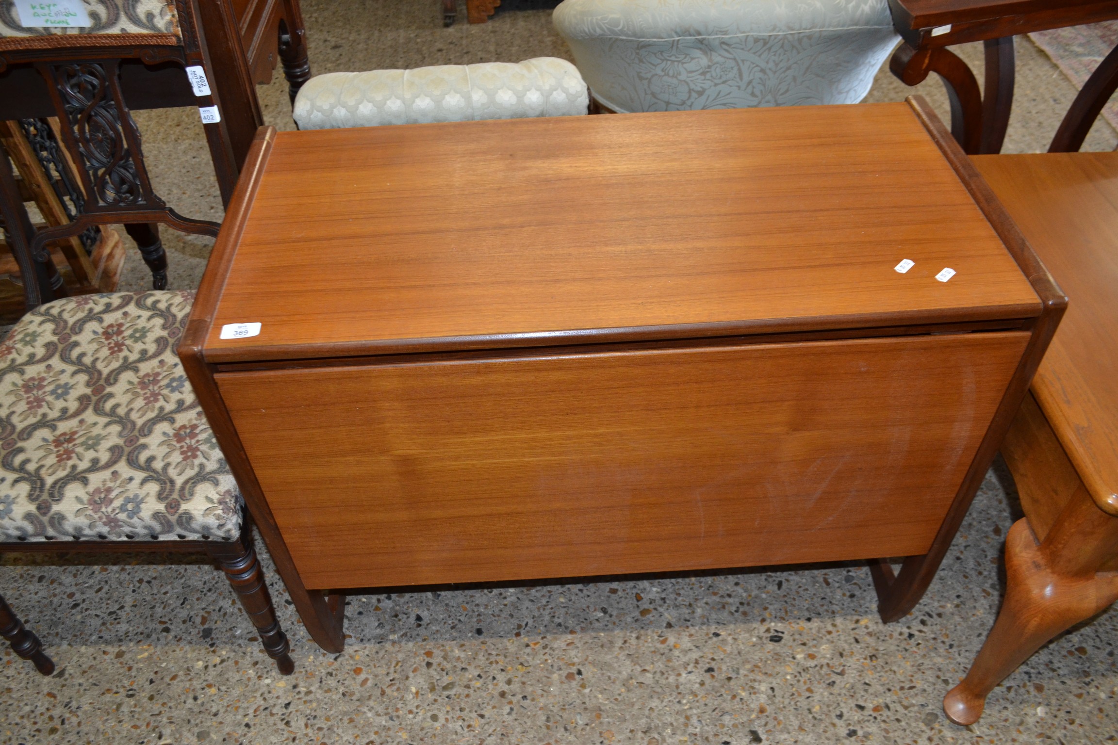 RETRO MID-CENTURY TEAK FINISH DROP FRONT RECORD CABINET, 89CM WIDE