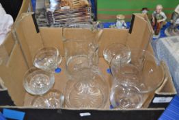 BOX OF MIXED CLEAR GLASS WARES, JUGS ETC
