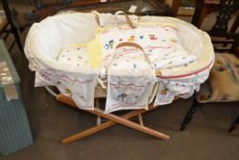 WICKER BABY'S COT ON FOLDING PINE FRAME