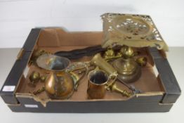 BOX OF MIXED BRASS WARES TO INCLUDE KETTLE STAND, FIRE TOOLS, HORSE BRASSES, CANDLESTICK ETC