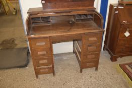 EARLY 20TH CENTURY OAK ROLL FRONT TWIN PEDESTAL DESK, 107CM WIDE