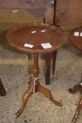 SMALL MAHOGANY WINE TABLE ON TRIPOD BASE, 51CM HIGH