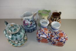 MIXED LOT OF CERAMICS TO INCLUDE MODERN IMARI GINGER JARS, JUGS, TEA POT AND STAND ETC