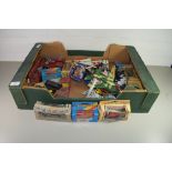 BOX OF MIXED MODEL VEHICLES TO INCLUDE CORGI, MATCHBOX AND OTHERS