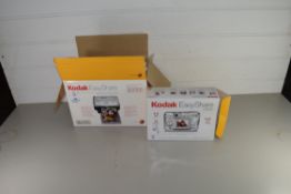 KODAK EASYSHARE DIGITAL CAMERA AND ACCOMPANYING PRINTER STATION