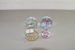 FOUR VARIOUS 20TH CENTURY GLASS PAPERWEIGHTS TO INCLUDE CAITHNESS AND PERTHSHIRE (4)