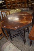 LATE VICTORIAN OCTAGONAL OCCASIONAL TABLE ON TURNED FRAME, 73CM WIDE