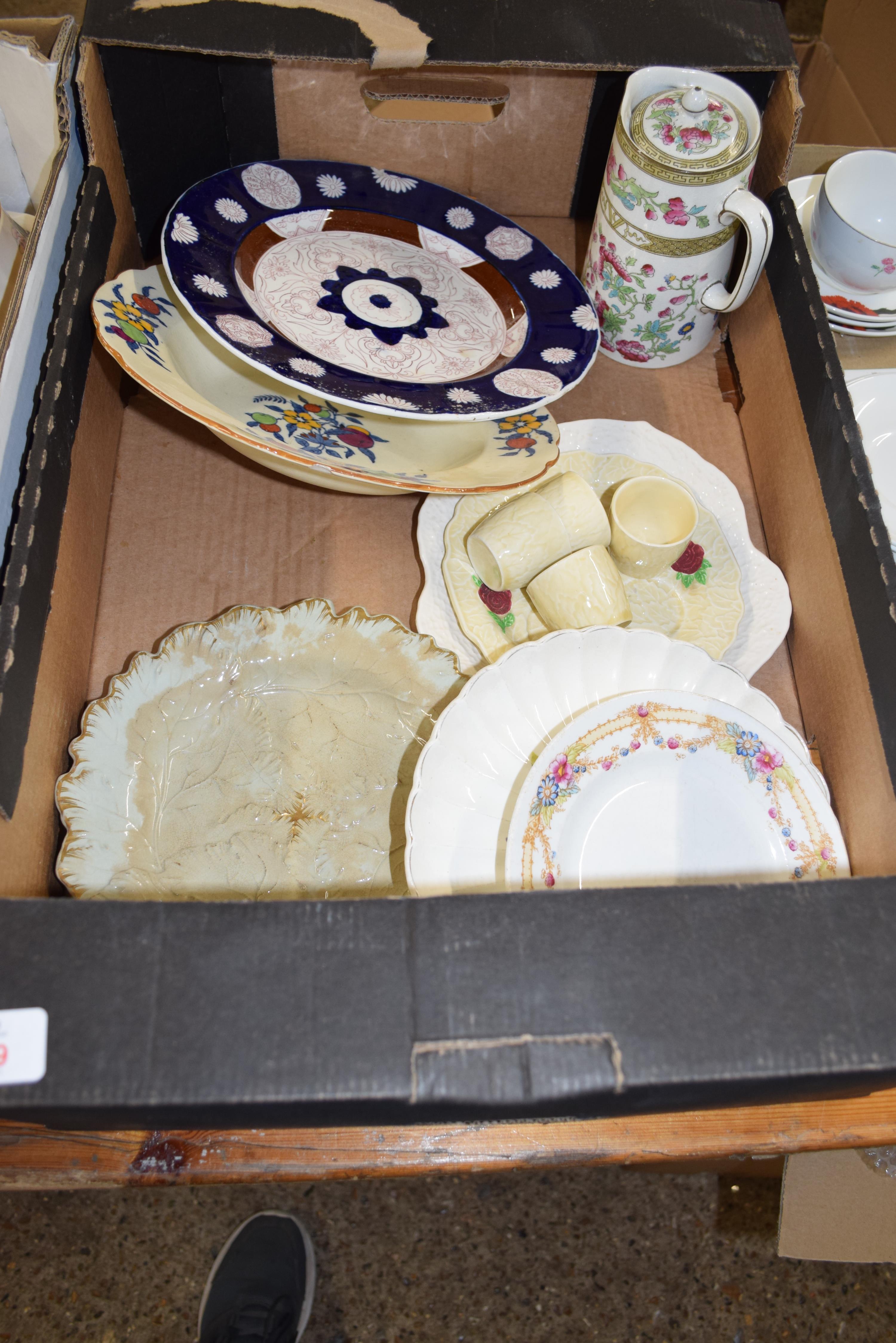 BOX CONTAINING DECORATED PLATES, CRUET ETC