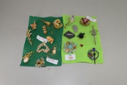 COLLECTION OF 20TH CENTURY COSTUME JEWELLERY, BROOCHES, FOLIATE FORMS, ABSTRACT FORMS, INSECT, SWORD