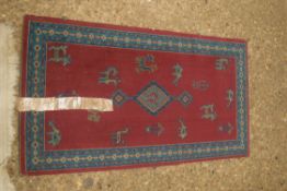 SMALL MIDDLE EASTERN FLOOR RUG, 110CM LONG