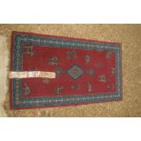 SMALL MIDDLE EASTERN FLOOR RUG, 110CM LONG