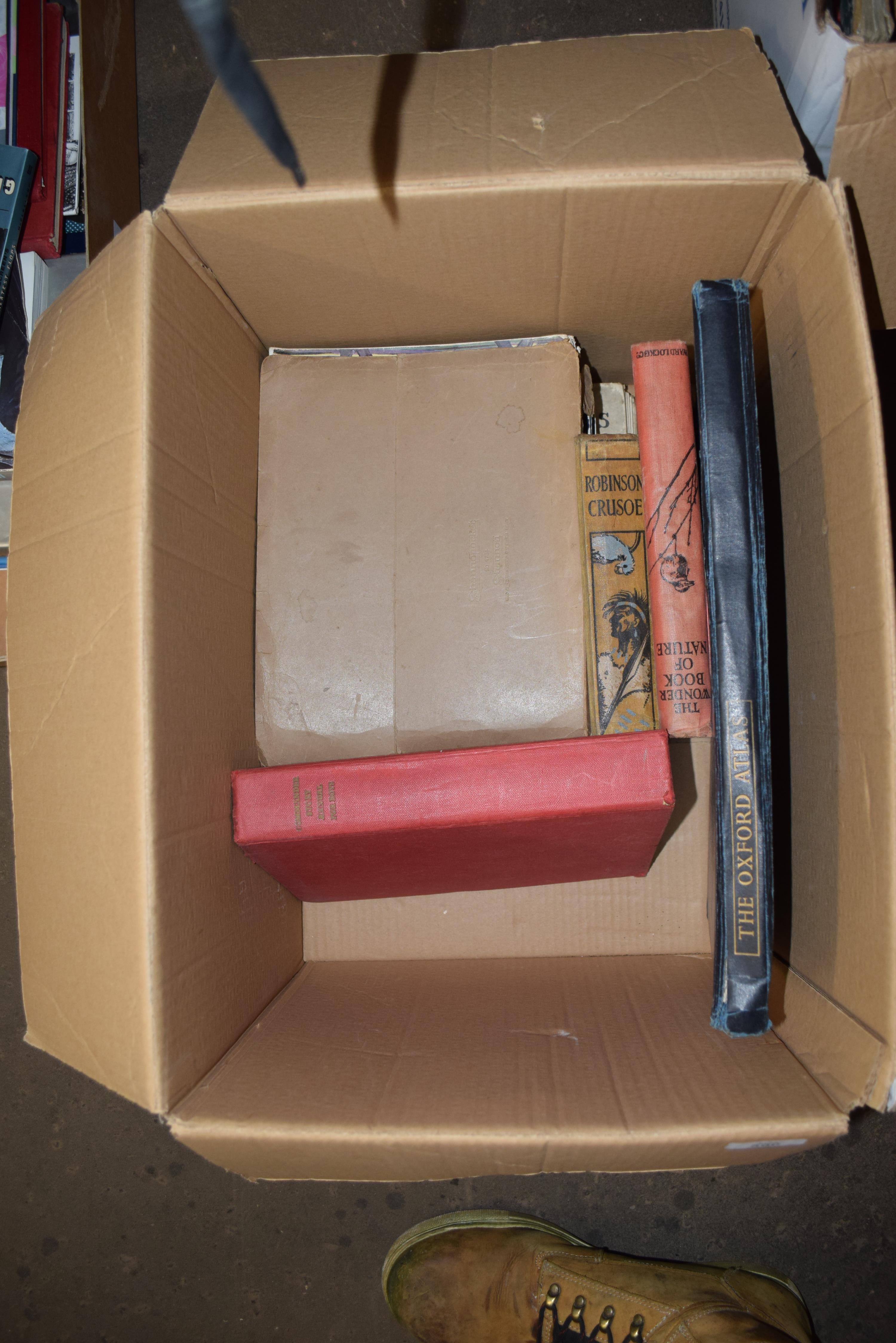 BOX OF MIXED BOOKS AND MAGAZINES, OUTLINE OF HISTORY BY H G WELLS ETC