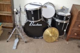 MODERN BOSTON FIVE DRUM KIT WITH CYMBALS AND ACCESSORIES