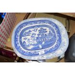 19TH CENTURY ASIATIC PHEASANT MEAT PLATE, TOGETHER WITH A WEDGWOOD WILLOW PATTERN MEAT PLATE (2)