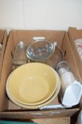 BOX OF KITCHEN MIXING BOWLS, PYREX DISHES ETC