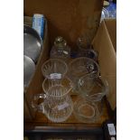 MIXED LOT: CLEAR GLASS JUGS, DECANTER ETC