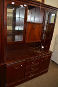 MODERN MAHOGANY EFFECT LOUNGE DISPLAY CABINET, 117CM WIDE