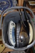 BUCKET OF MIXED KITCHEN WARES AND A MODERN ROBERTS RADIO