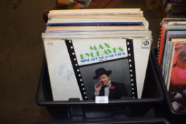 BOX OF MIXED RECORDS TO INCLUDE FRANK SINATRA, DORIS DAY, BRENDA LEE, ABBA ETC