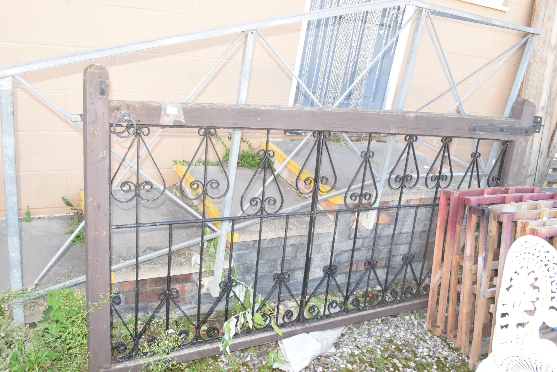 DECORATIVE TIMBER AND IRON GATE, WIDTH APPROX 245CM, HEIGHT 126CM