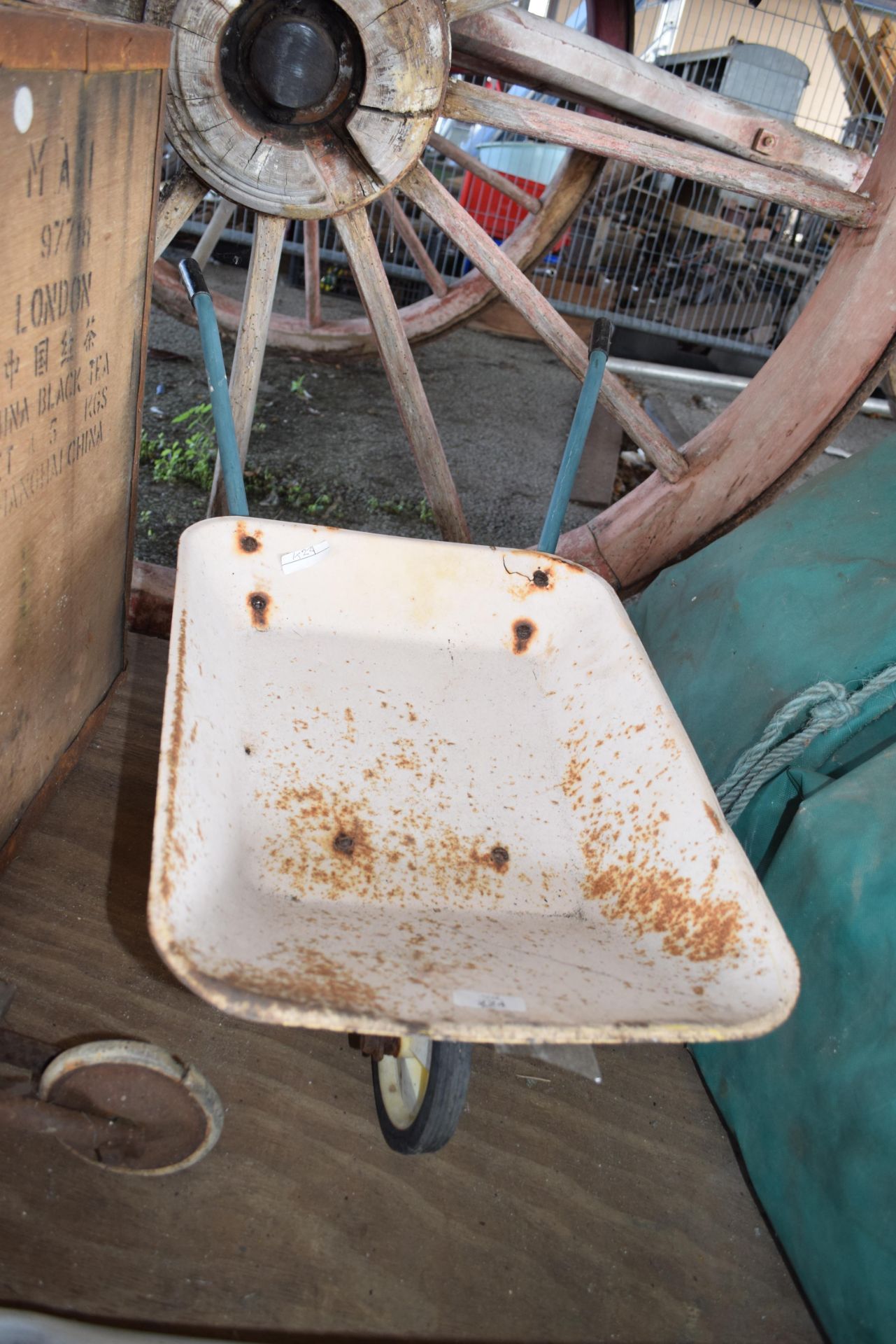 SMALL CHILDS/VINTAGE WHEELBARROW