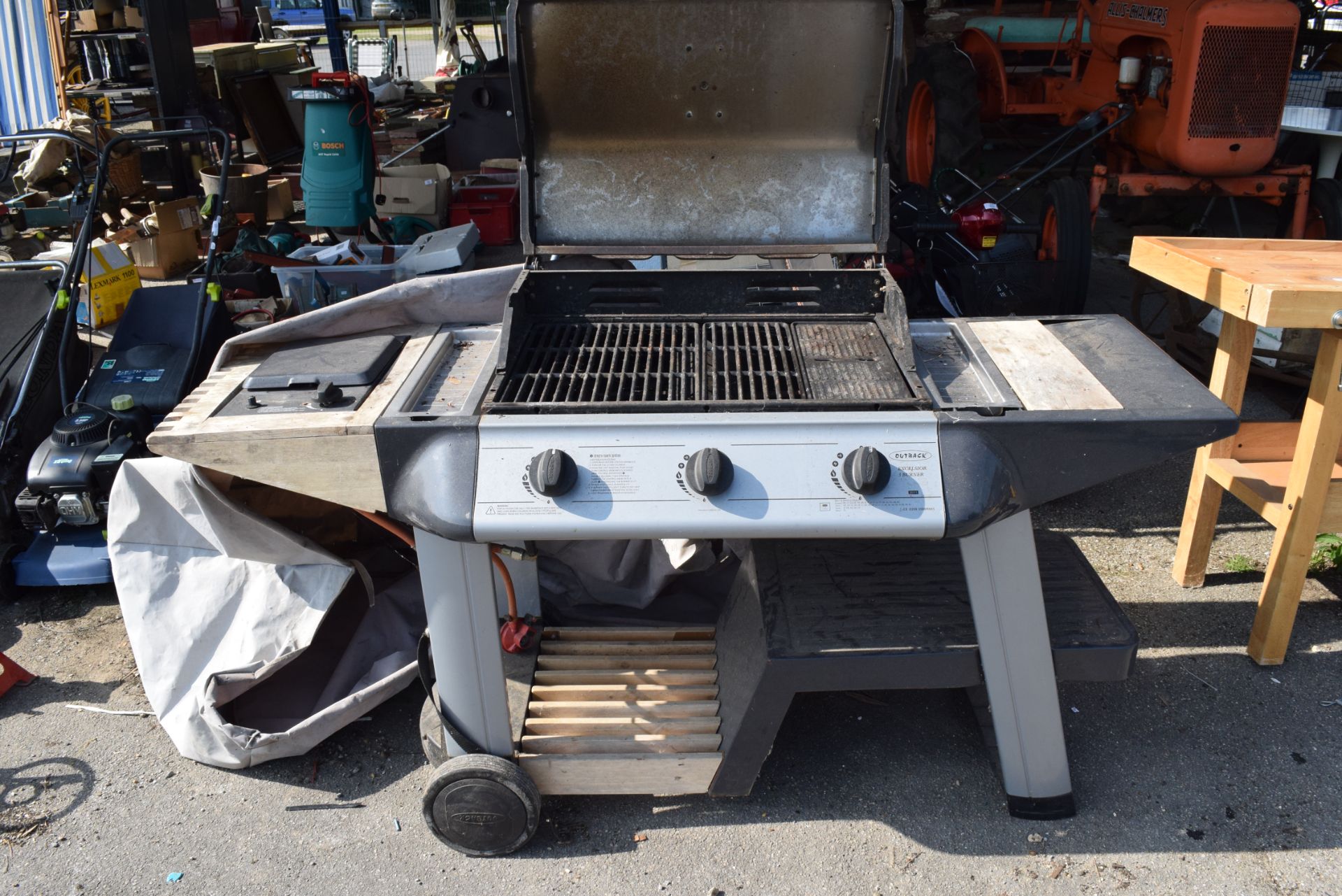 OUTBACK THREE BURNER BARBECUE (GAS) - Image 2 of 2