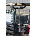 DOMESTIC EXERCISE MACHINE, THIGHMASTER