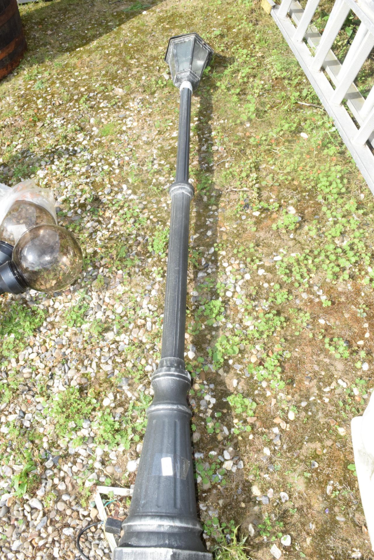 ALUMINIUM GARDEN LAMP POST AND LAMP, HEIGHT 205CM APPROX