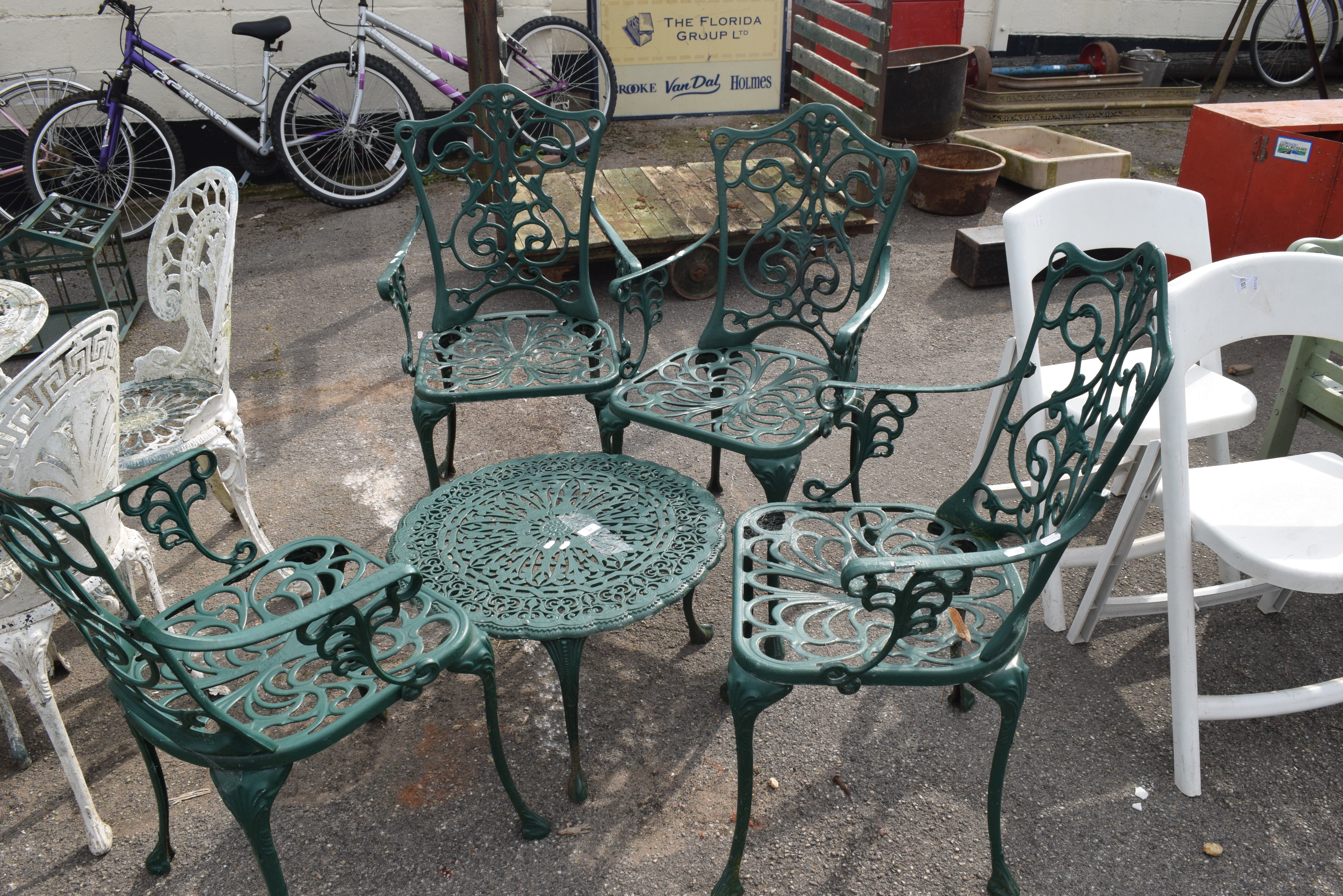 ALUMINIUM GARDEN SET WITH FOUR CHAIRS AND A SMALL COFFEE TABLE