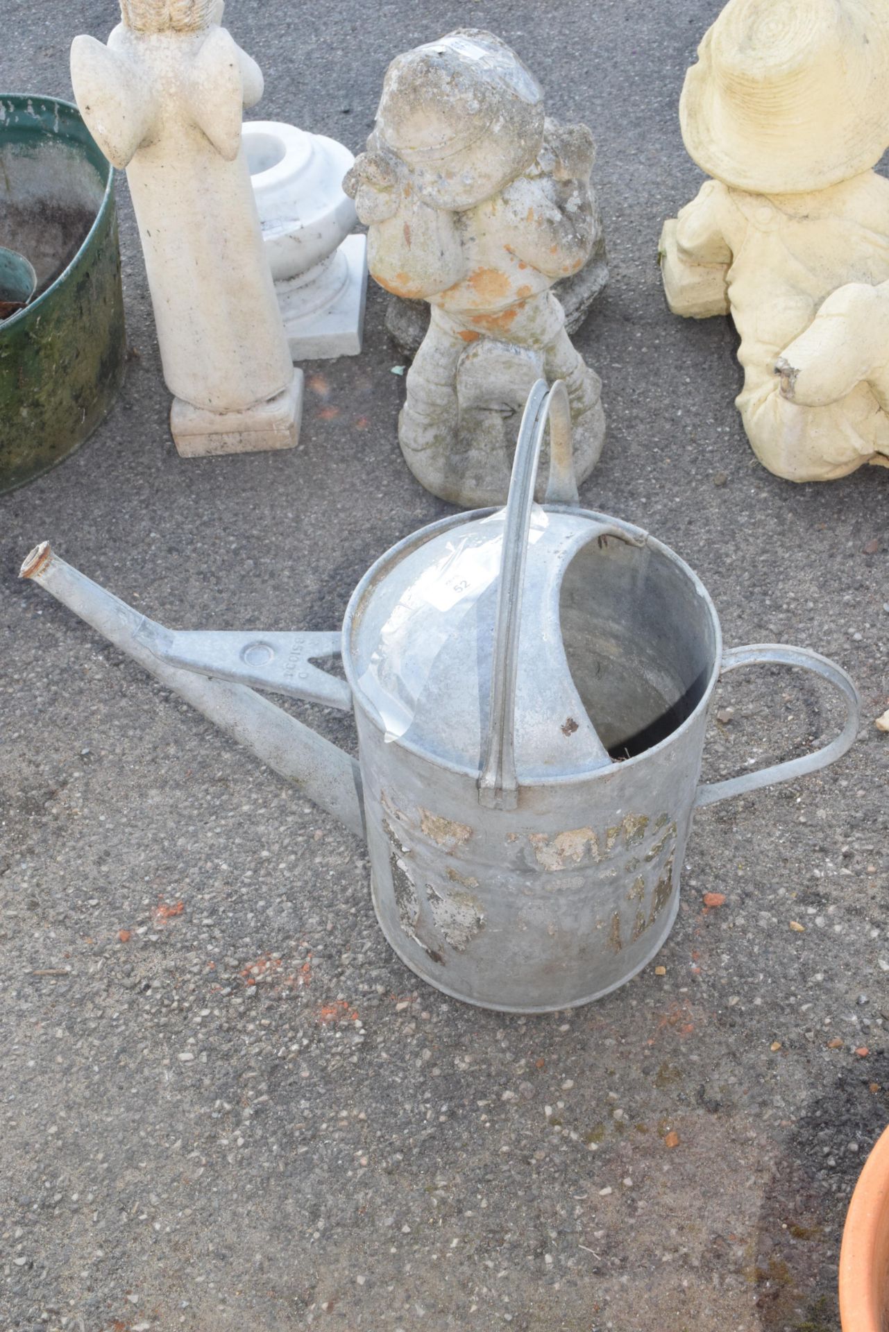 GALVANISED WATERING CAN