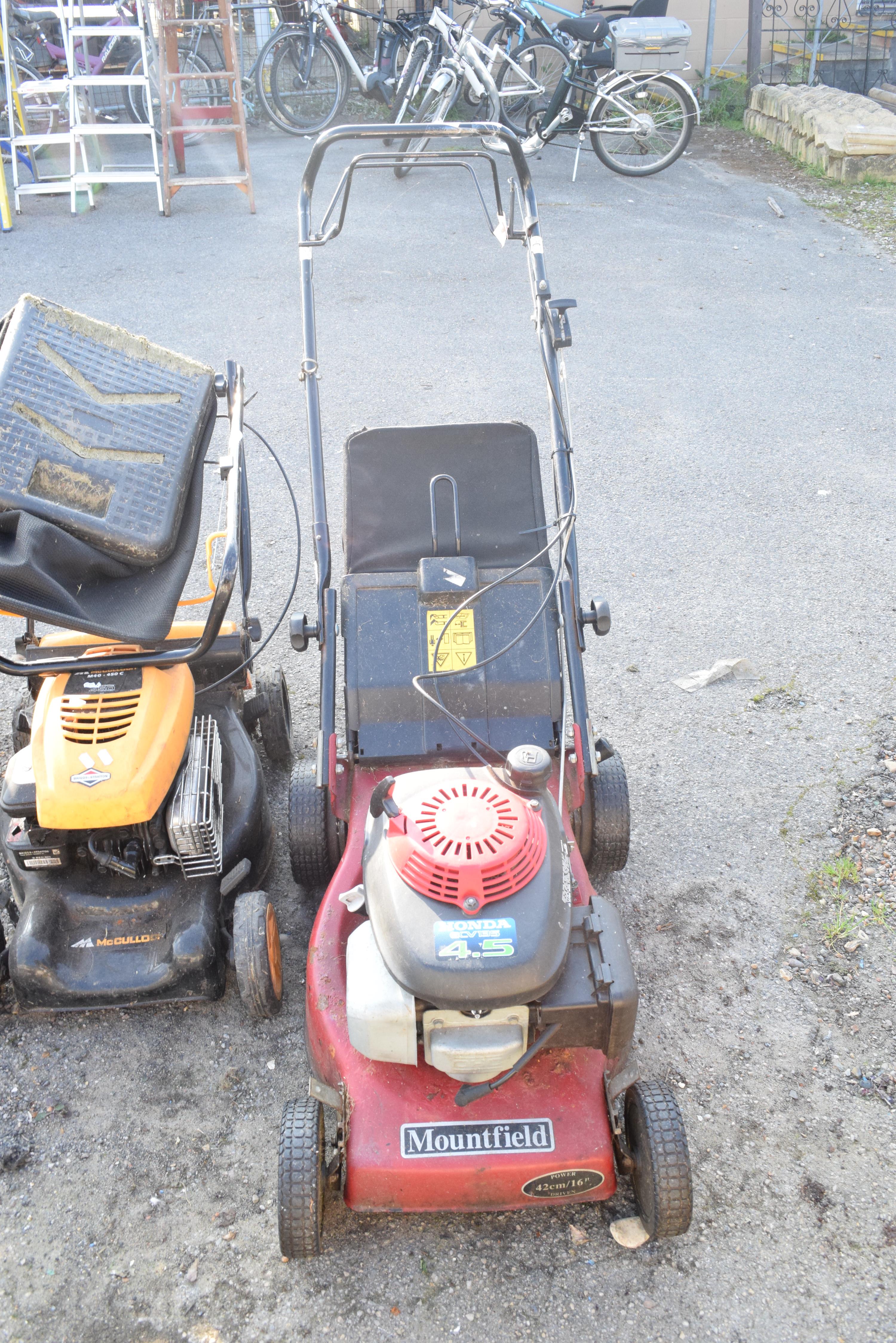 MOUNTFIELD PETROL LAWNMOWER WITH A HODNA 4.5 ENGINE