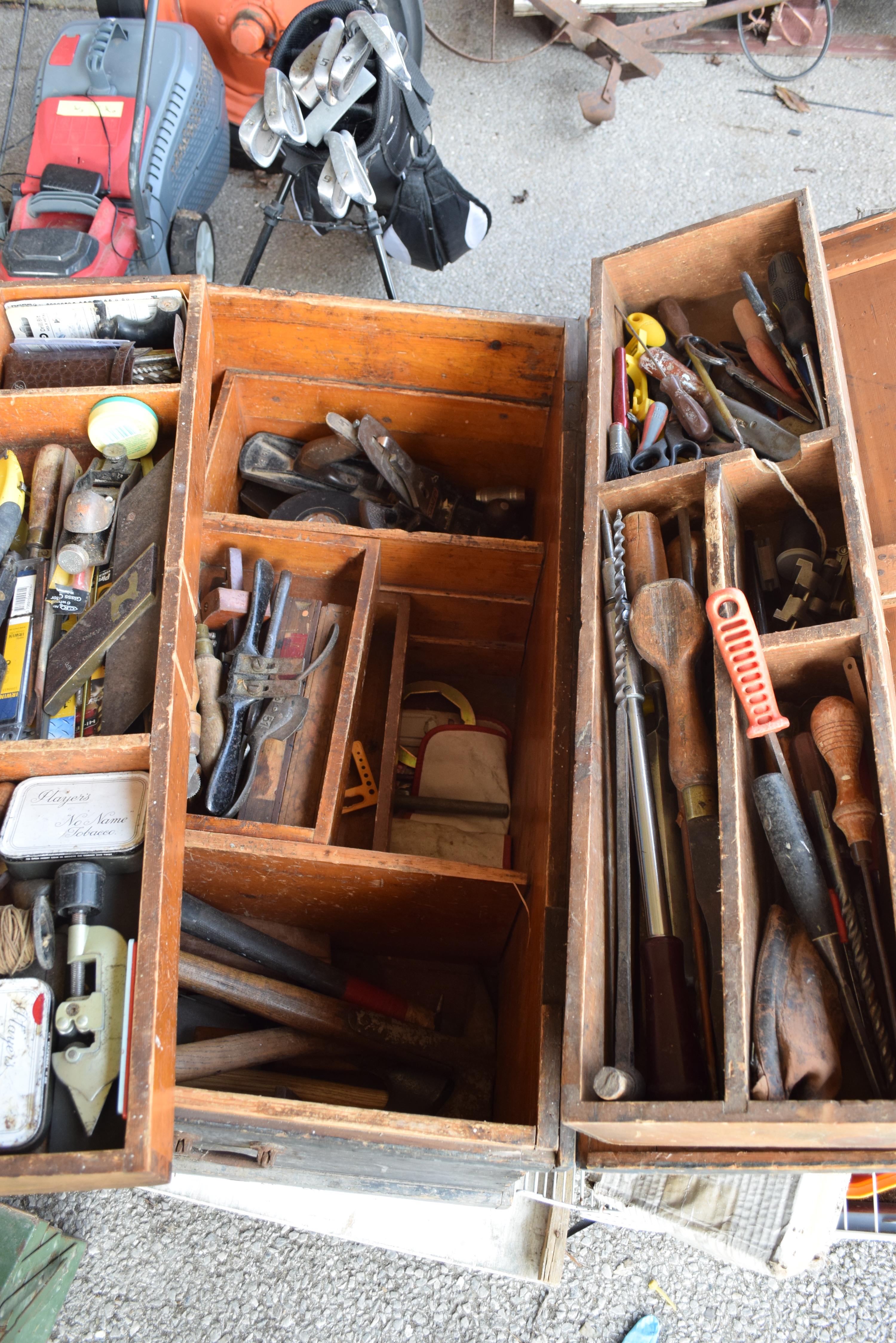LARGE TOOLBOX TO INCLUDE LARGE QTY OF HAND TOOLS - Image 3 of 3