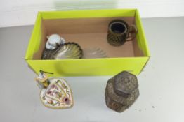 BOX CONTAINING MIXED ITEMS TO INCLUDE SHELL FORMED BUTTER DISH, CHINESE OCTAGONAL BASE METAL TEA