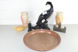 MIXED LOT COMPRISING PAIR OF POLISHED ONYX VASES, SMALL POLISHED HARDSTONE MINIATURE KETTLE ETC