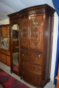 GOOD QUALITY EDWARDIAN MAHOGANY WARDROBE WITH BOW FRONT SECTION WITH TWO DOORS AND THREE DRAWERS AND