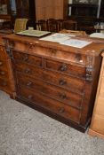 VICTORIAN MAHOGANY CHEST OF TWO SHORT AND FOUR LONG DRAWERS WITH TURNED KNOB HANDLES AND APPLIED