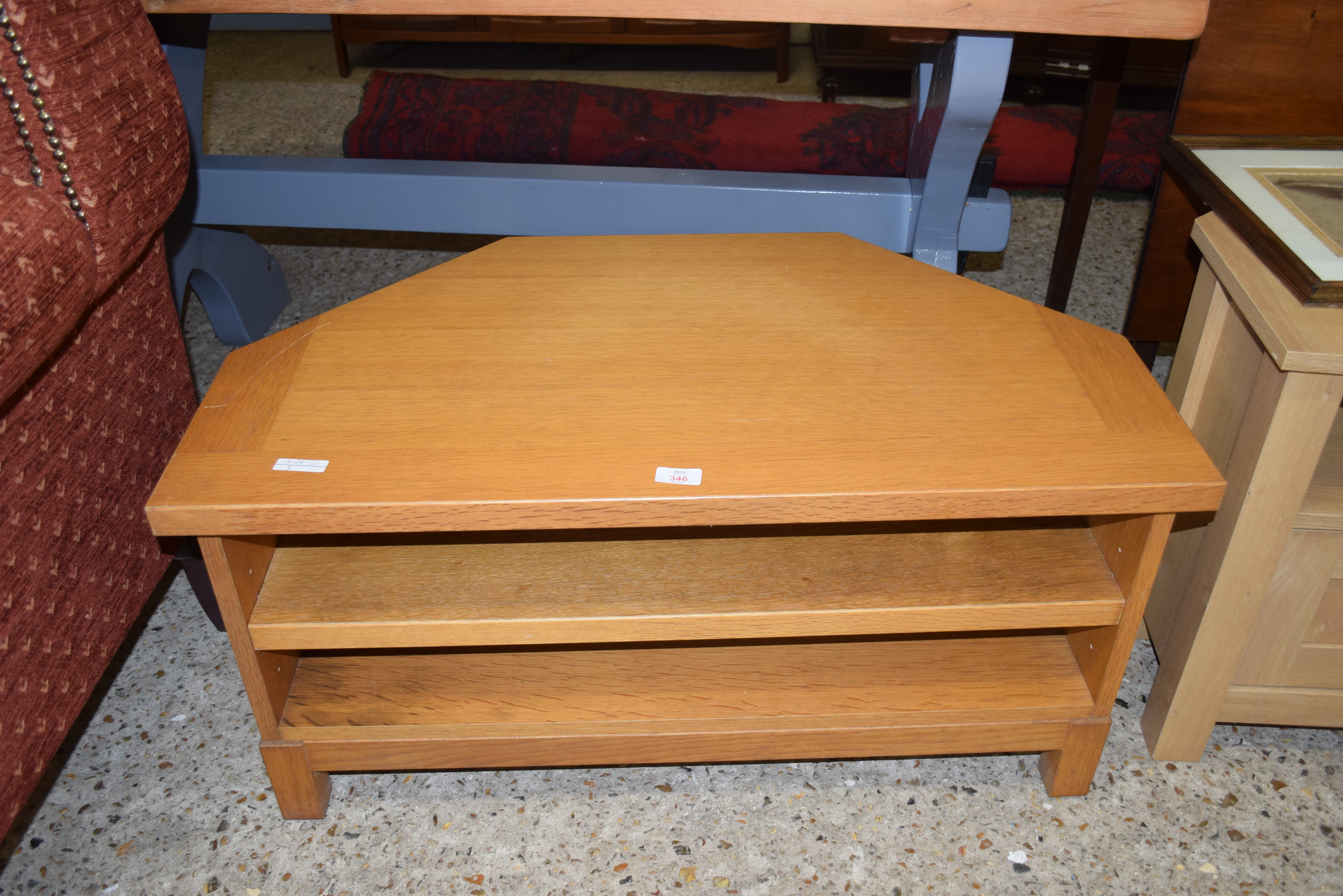 MODERN OAK CORNER TV CABINET