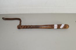 VINTAGE TURNED WOODEN TRUNCHEON